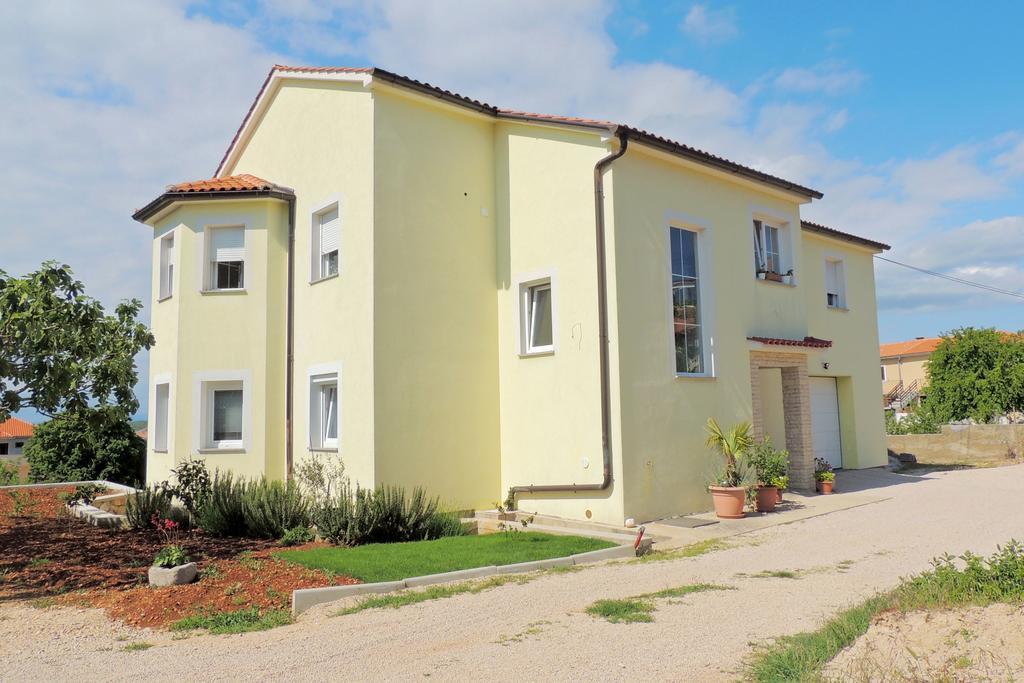Private Accommodation Kirincic Vrh  Buitenkant foto